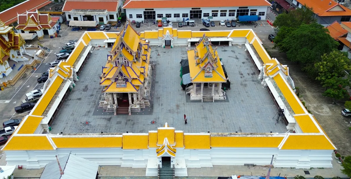Wat Pariwat Ratchasongkram, Yan Nawa